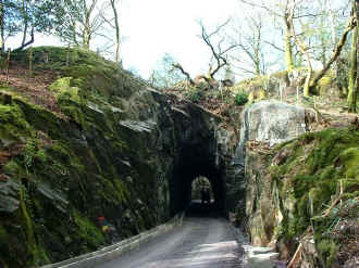 S9_JE22-3-07Goat Tunnel south.jpg (93642 bytes)